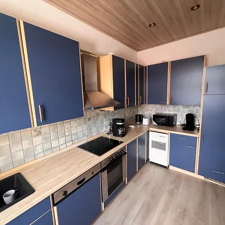Ubytování v soukromí Monteurzimmer Wohngemeinschaft Oder Komplette Monteurwohnung In Mit Getrennten Betten Wlan Kueche Perfekt Fuer Teams